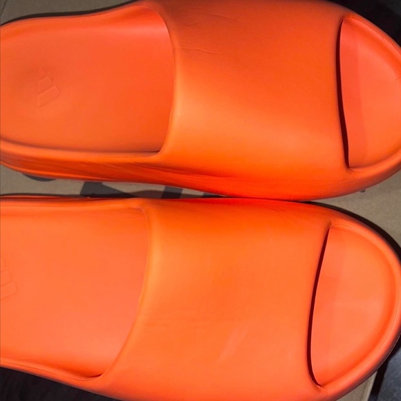 Orange Yeezy Slides - Picture 2 of 3